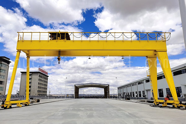 https://www.kostacrane.com/wp-content/uploads/2024/09/Double-Girder-Gantry-Crane-3.jpg