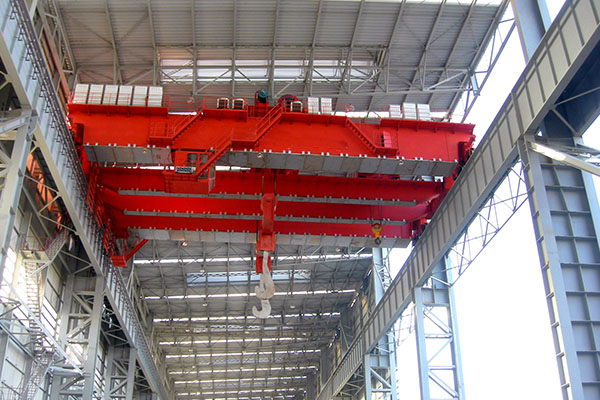 https://www.kostacrane.com/wp-content/uploads/2024/09/Ladle-Overhead-Crane-2.jpg