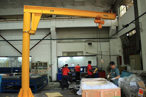 https://www.kostacrane.com/wp-content/uploads/2024/09/Pillar-Mounted-Jib-Crane-1.jpg